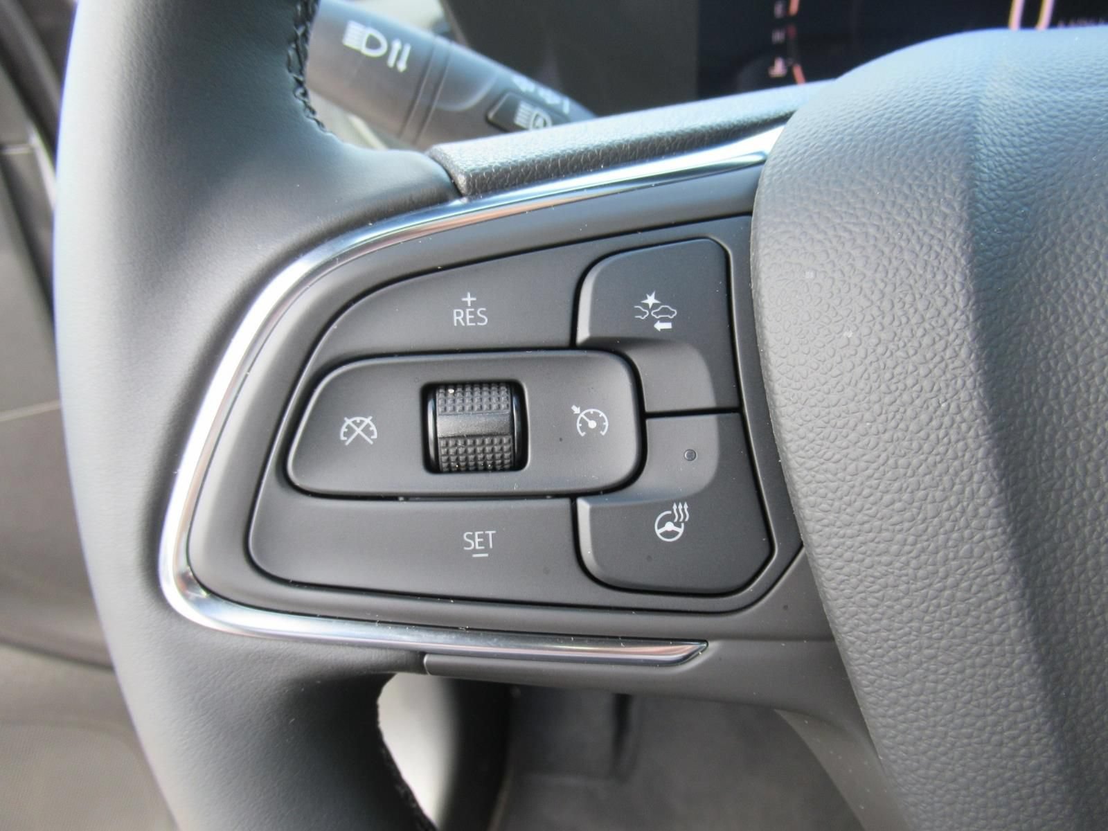 New 2026 Buick Envista Sport Touring FWD image 23