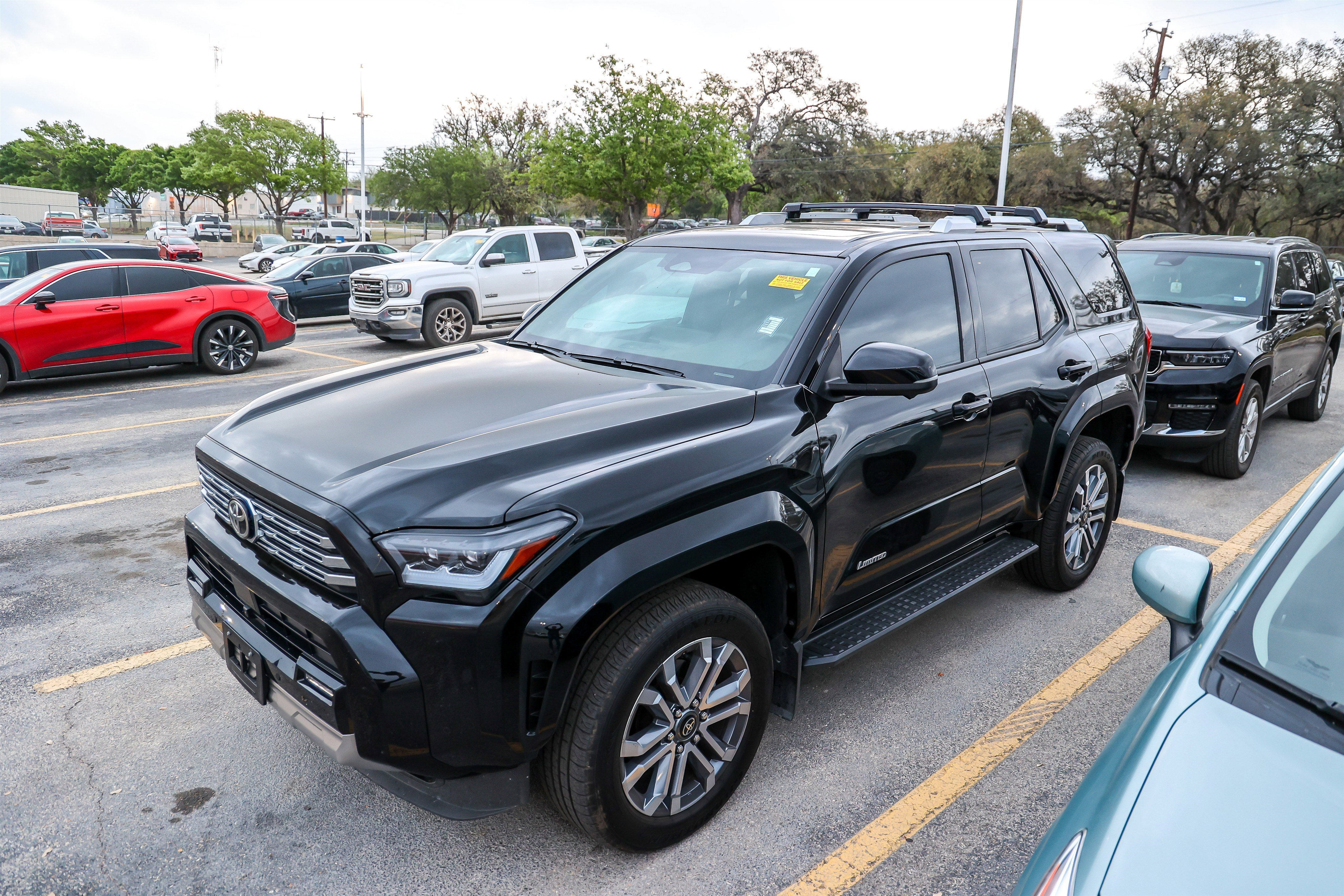 Used 2025 Toyota 4Runner Limited image 3