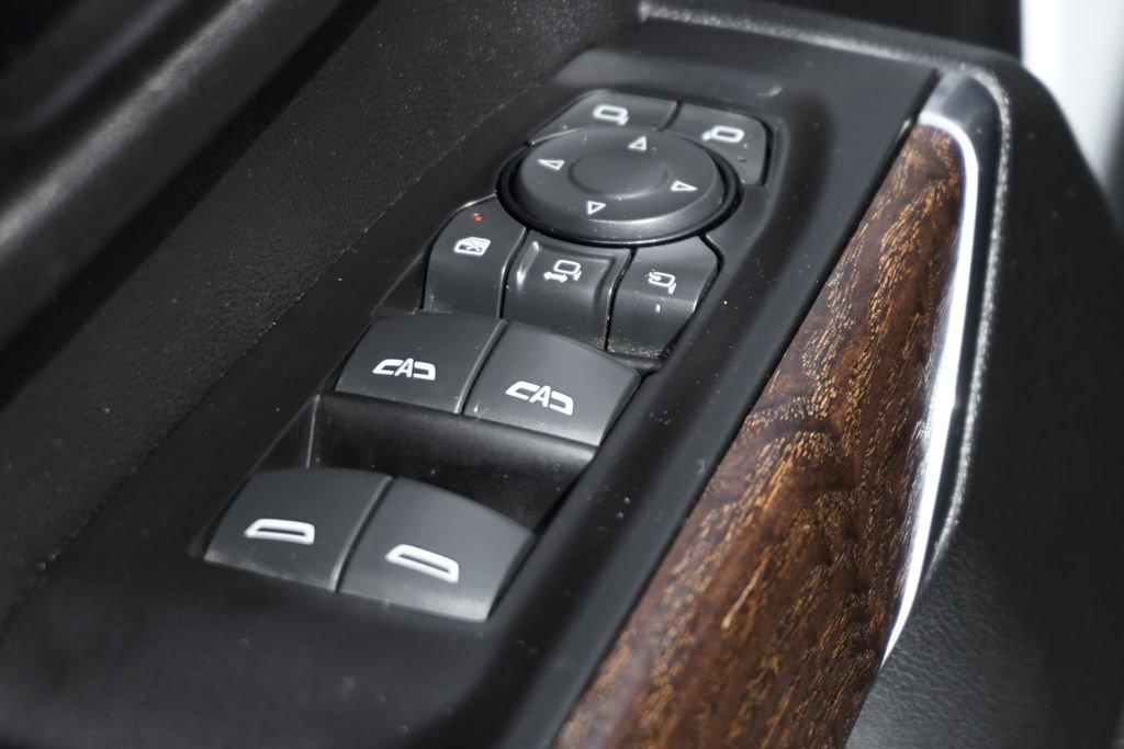 Used 2020 GMC Sierra 3500 Denali w/ Denali Ultimate Package image 18