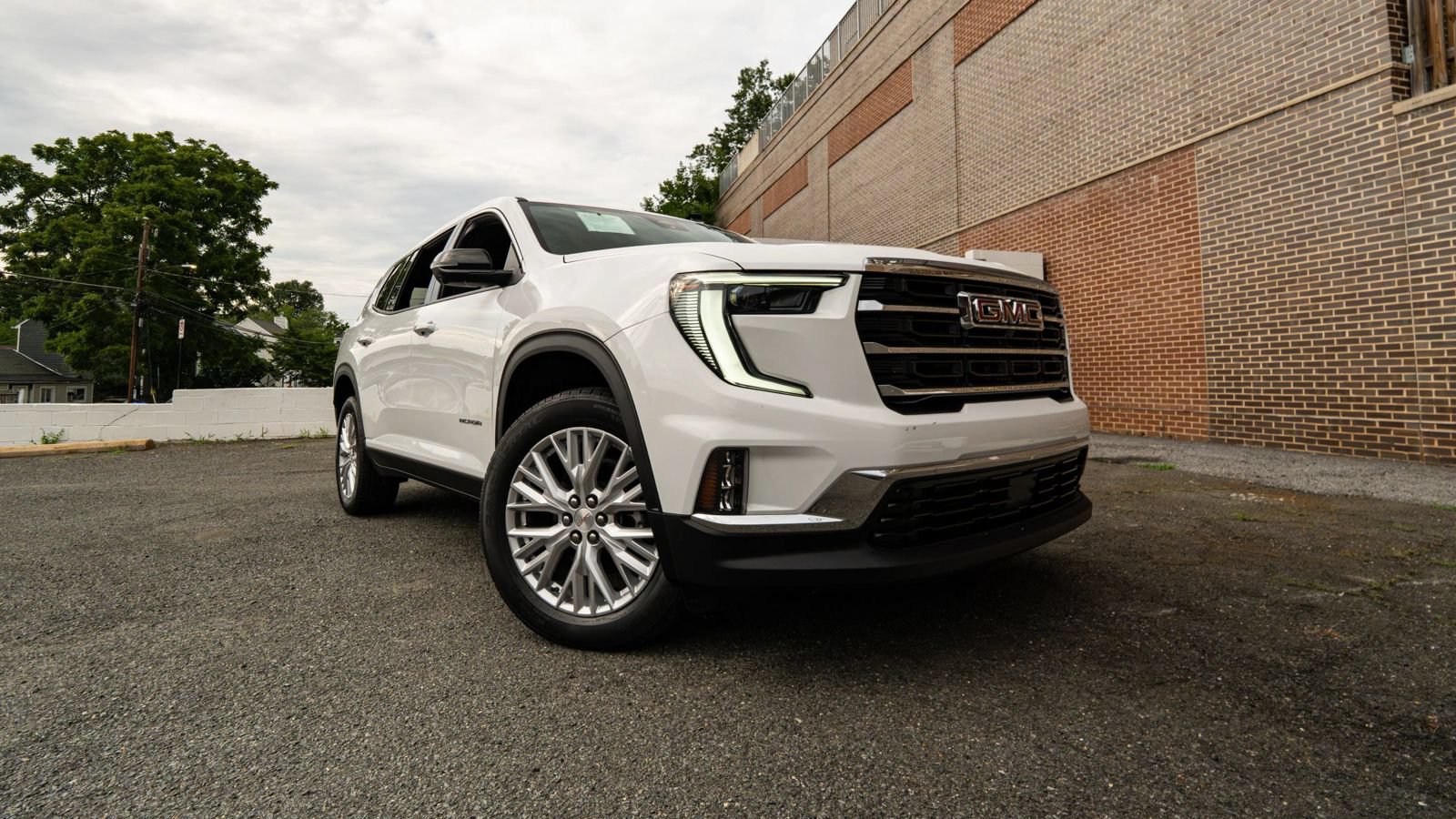 Used 2026 GMC Acadia Elevation w/ Elevation Premium Package