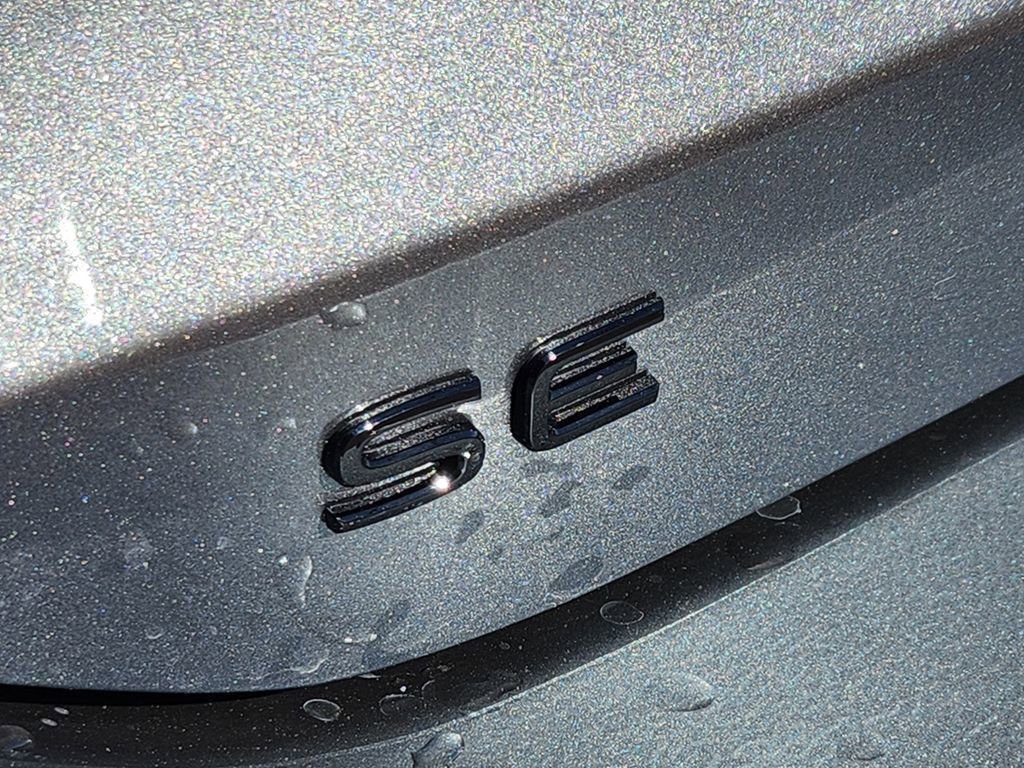 New 2026 Volkswagen Tiguan SE R-Line image 31