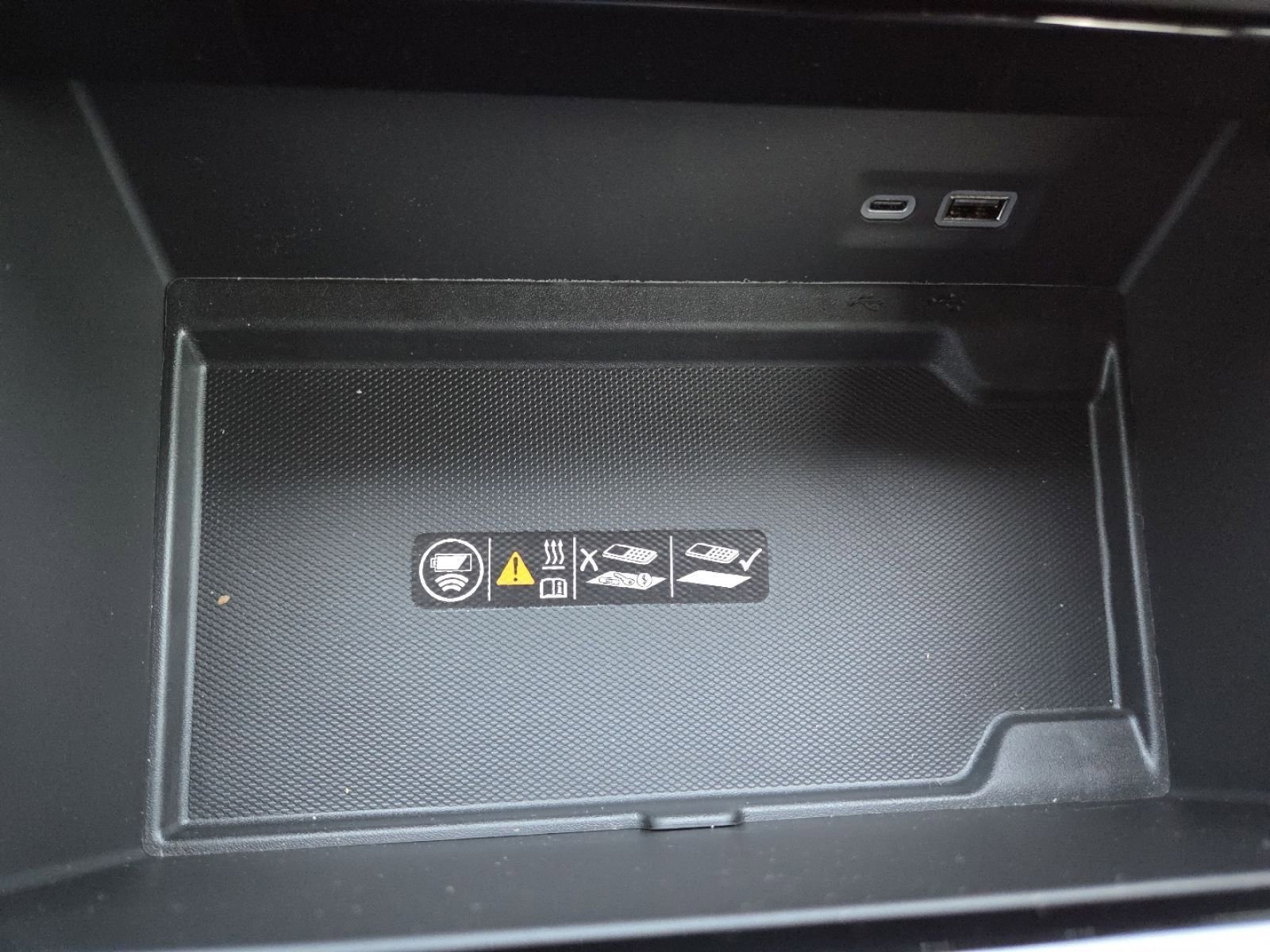 New 2026 GMC Yukon XL Elevation image 13