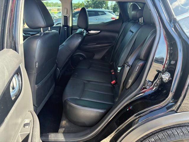 Used 2022 Nissan Rogue Sport SL AWD/4WD image 23