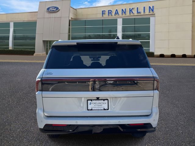New 2025 Lincoln Navigator L Reserve image 6