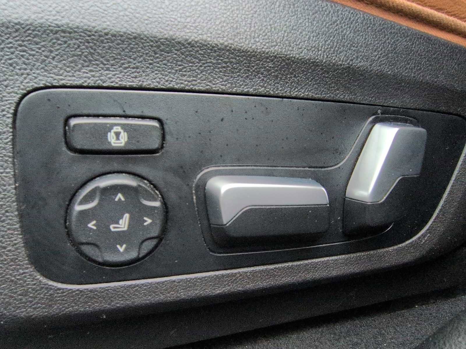 Used 2021 BMW X4 M40i image 23