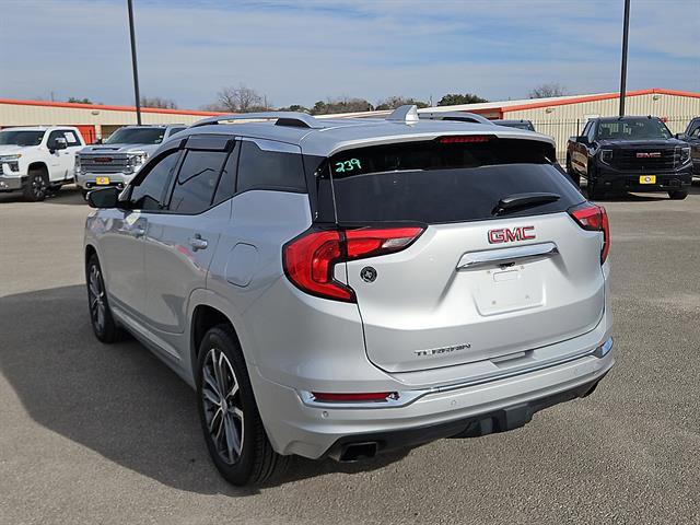 Used 2019 GMC Terrain Denali w/ Advanced Safety Package image 3