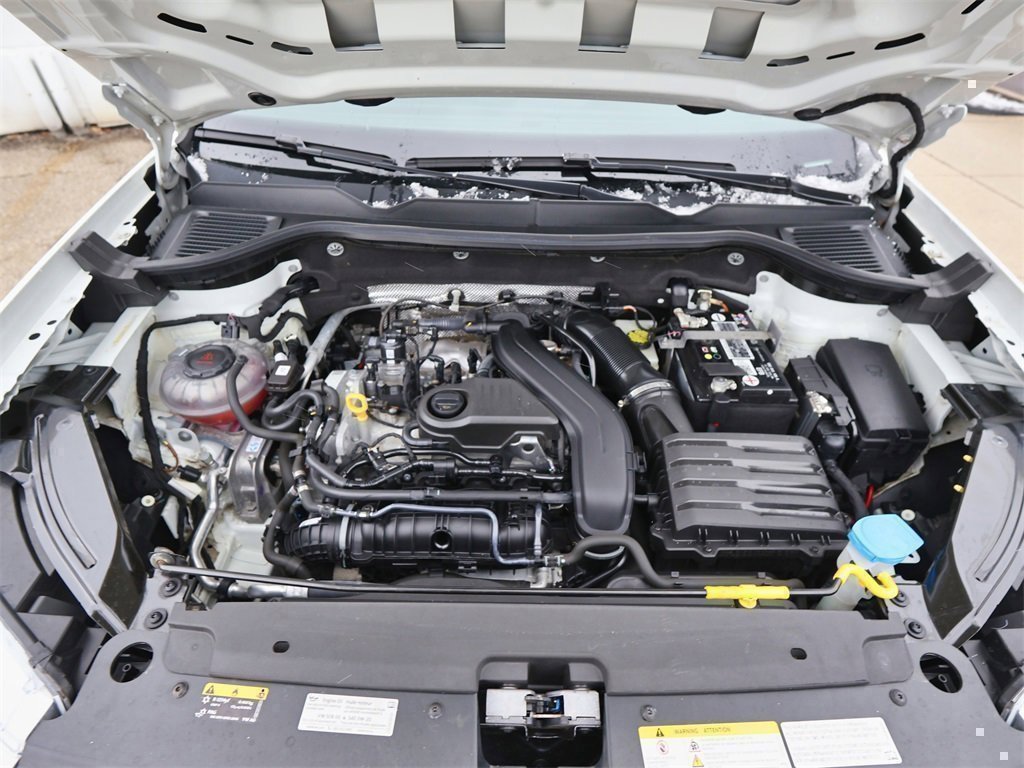 Certified 2022 Volkswagen Taos SE w/ Driver Assistance Package image 26