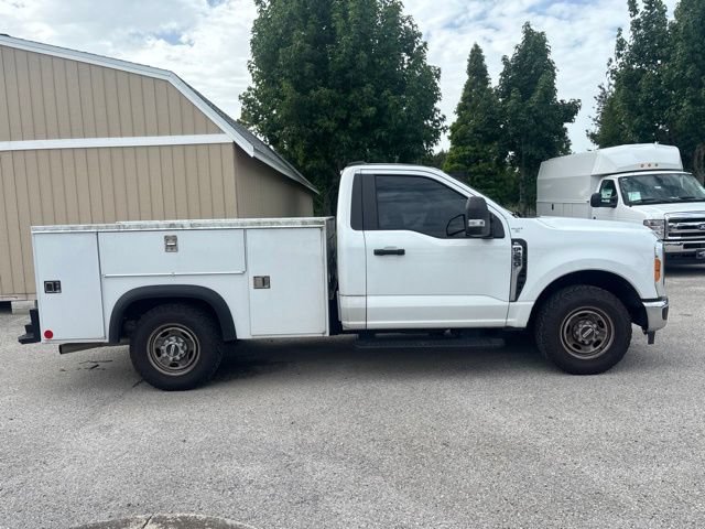 Used 2023 Ford F250 XL w/ XL Driver Assist Package RWD image 4