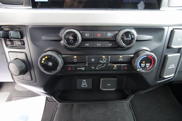 New 2026 Ford F350 XLT w/ XLT Premium Package image 30