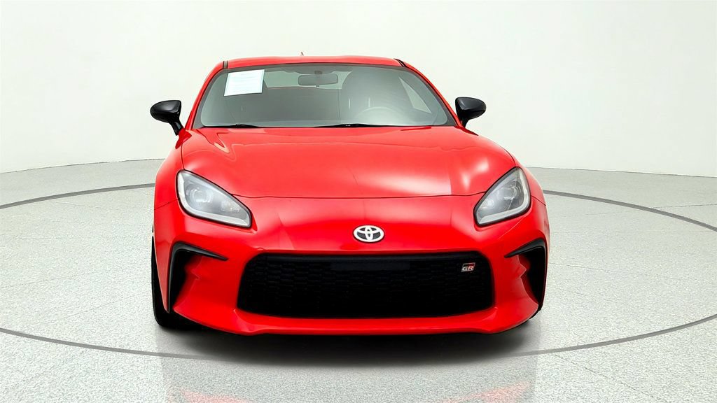 Used 2022 Toyota GR86 Premium RWD image 2