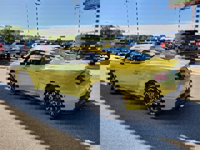 New 2025 Ford Mustang Coupe image 32