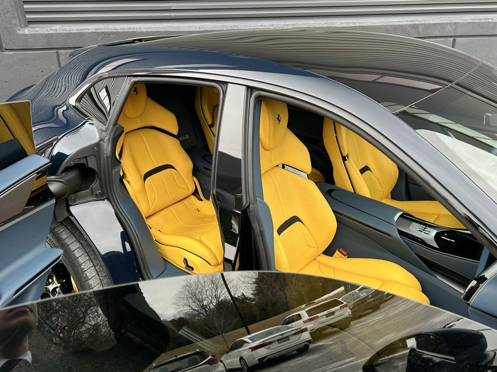 Used 2024 Ferrari Purosangue image 29