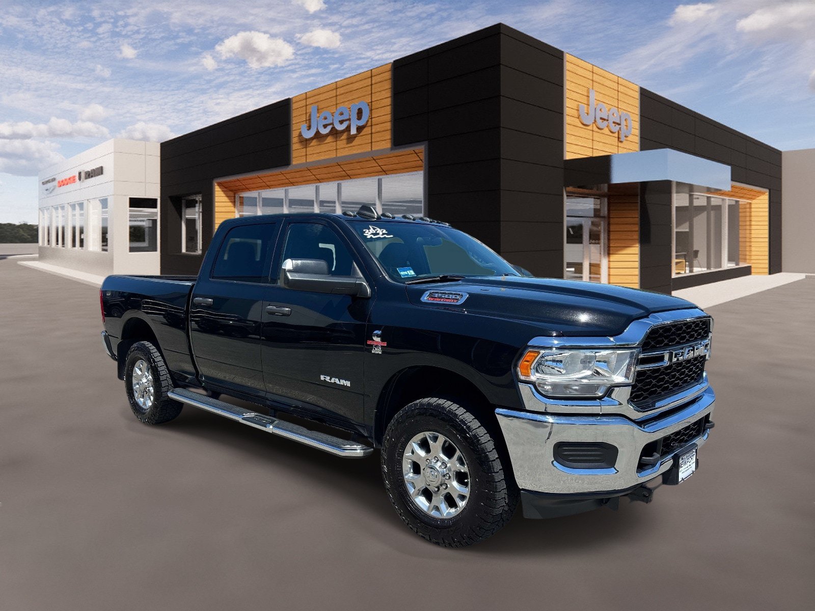 Certified 2022 RAM 3500 Tradesman AWD/4WD image 1