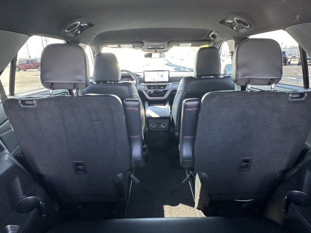 Used 2025 Ford Explorer ST-Line image 16