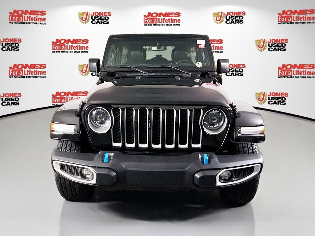 Used 2023 Jeep Wrangler Unlimited Sahara w/ Cold Weather Group AWD/4WD image 12