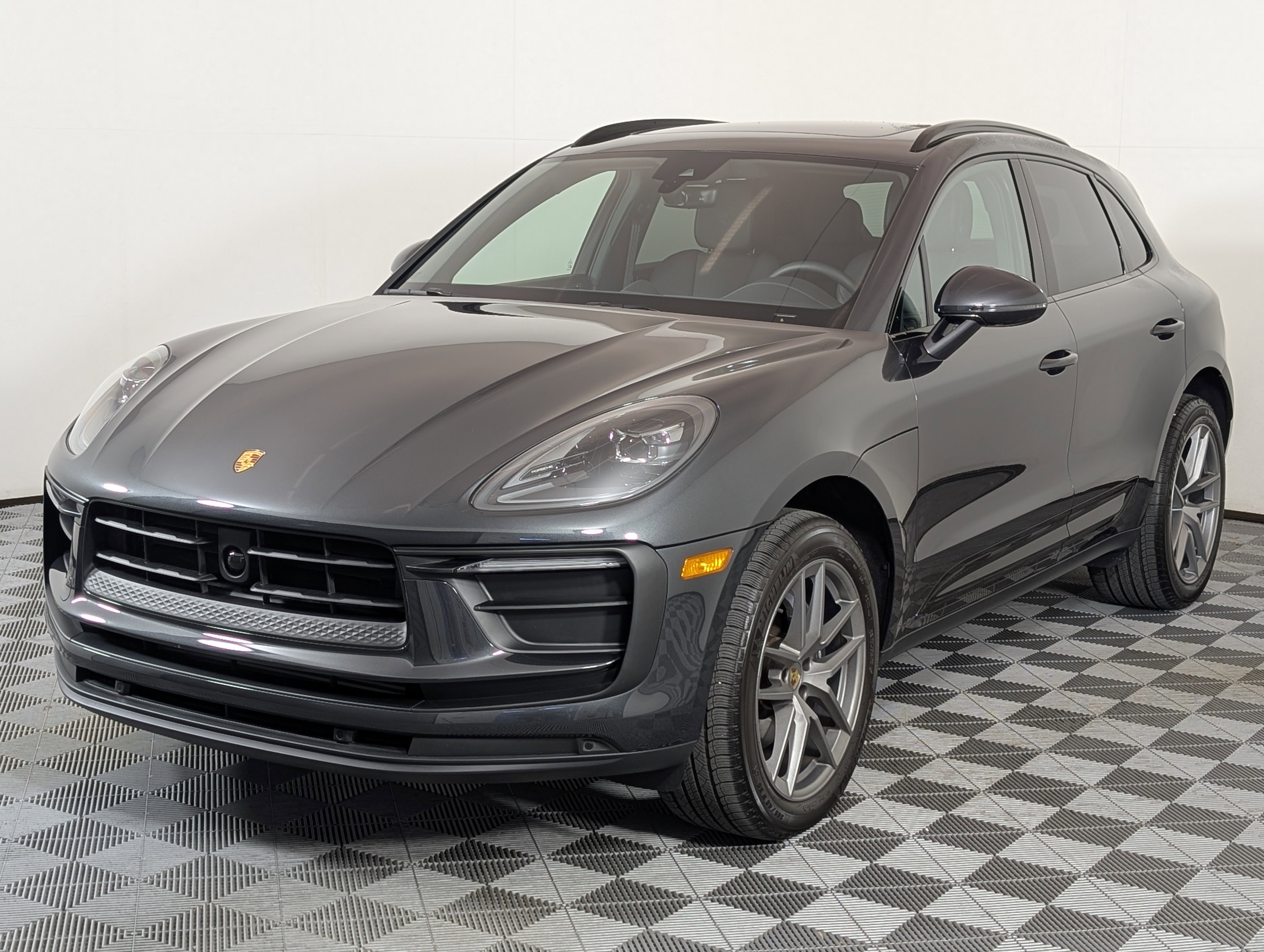 Used 2025 Porsche Macan