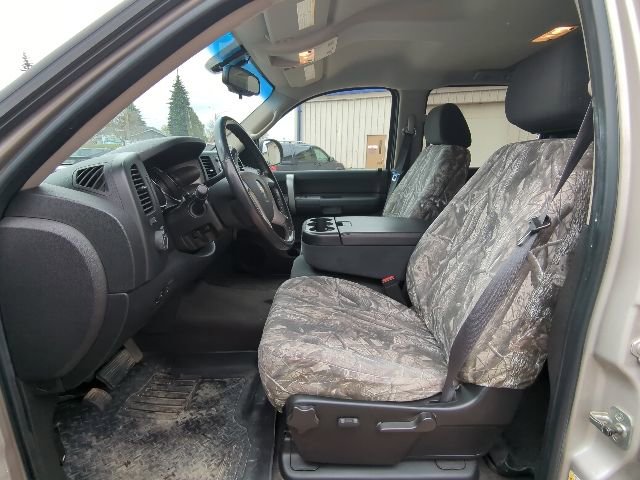 Used 2009 Chevrolet Silverado 2500 LT w/ Interior Plus Package AWD/4WD image 14