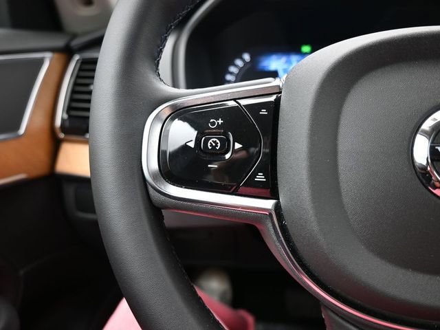 Used 2024 Volvo XC90 B5 Plus image 25