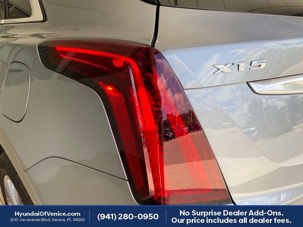 Used 2025 Cadillac XT5 Premium Luxury FWD image 16