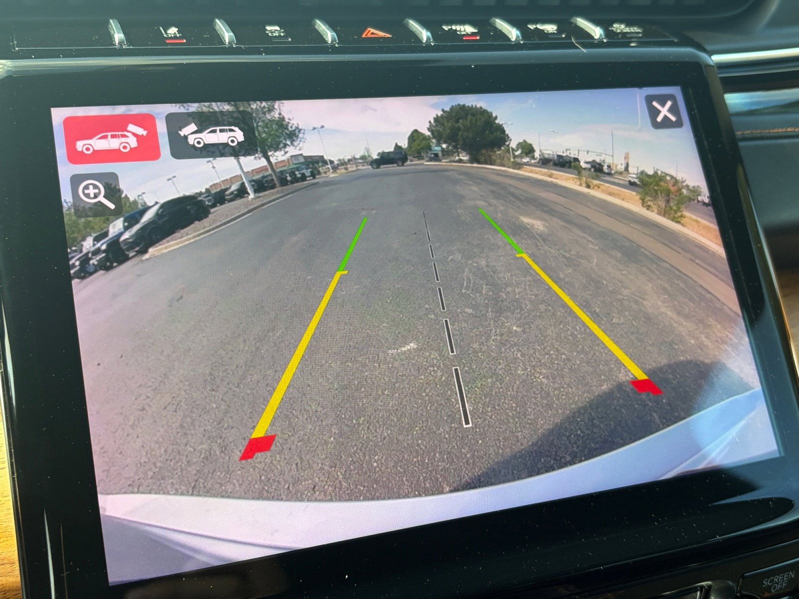Used 2022 Jeep Grand Cherokee Summit AWD/4WD image 16