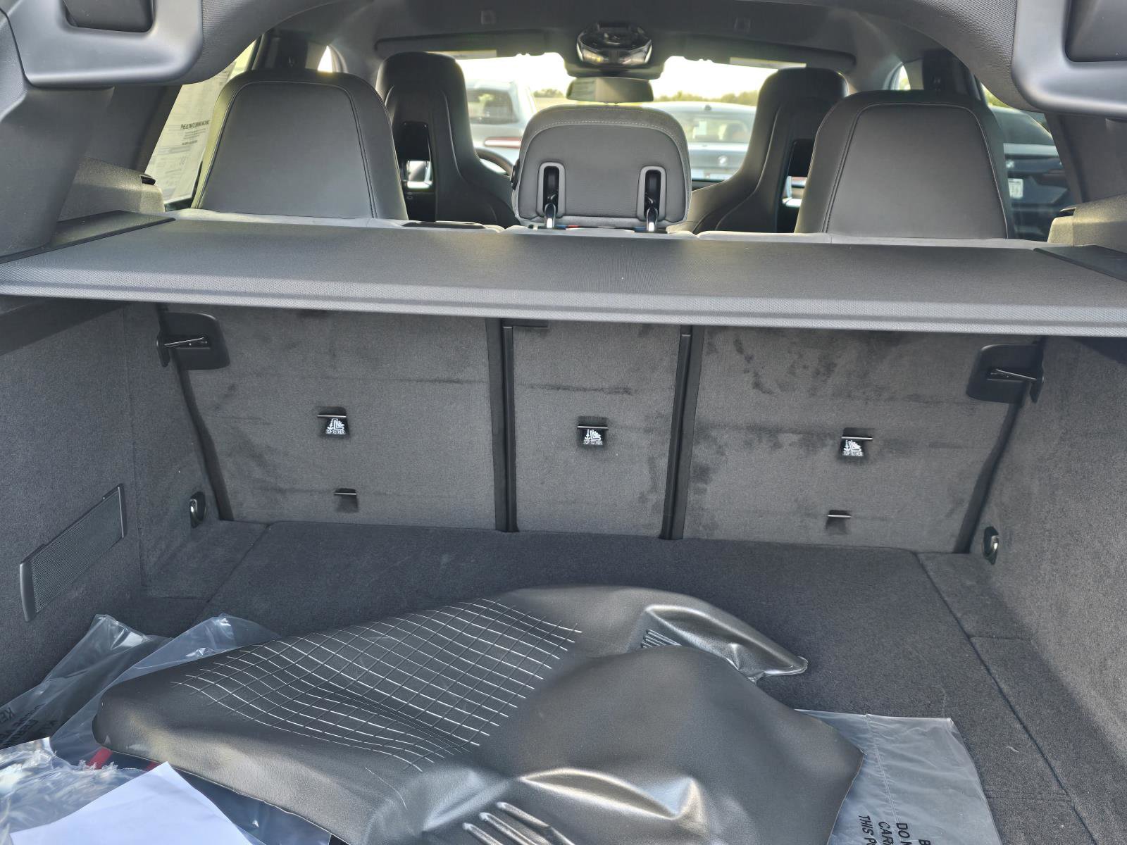 New 2026 BMW iX xDrive60 w/ M Sport Package image 9