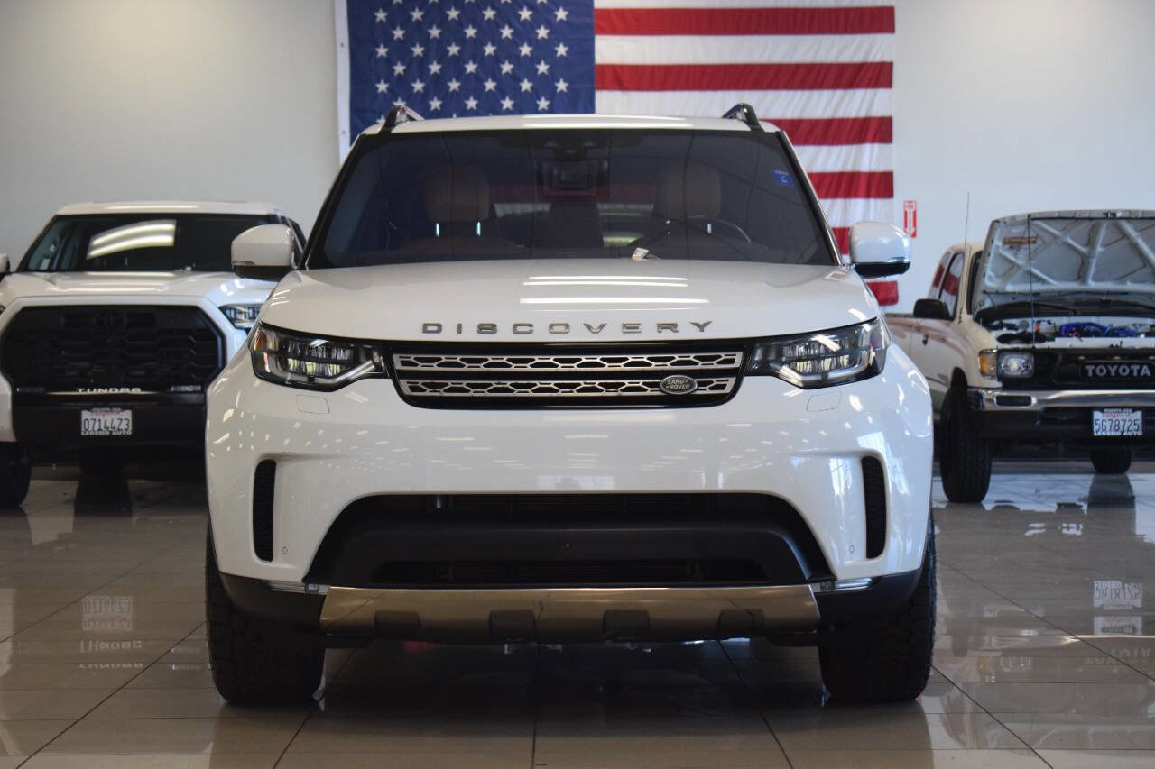 Used 2017 Land Rover Discovery HSE AWD/4WD image 6