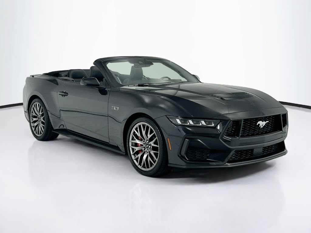Used 2024 Ford Mustang GT Premium RWD image 3