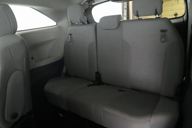 Used 2024 Toyota Sienna LE image 25