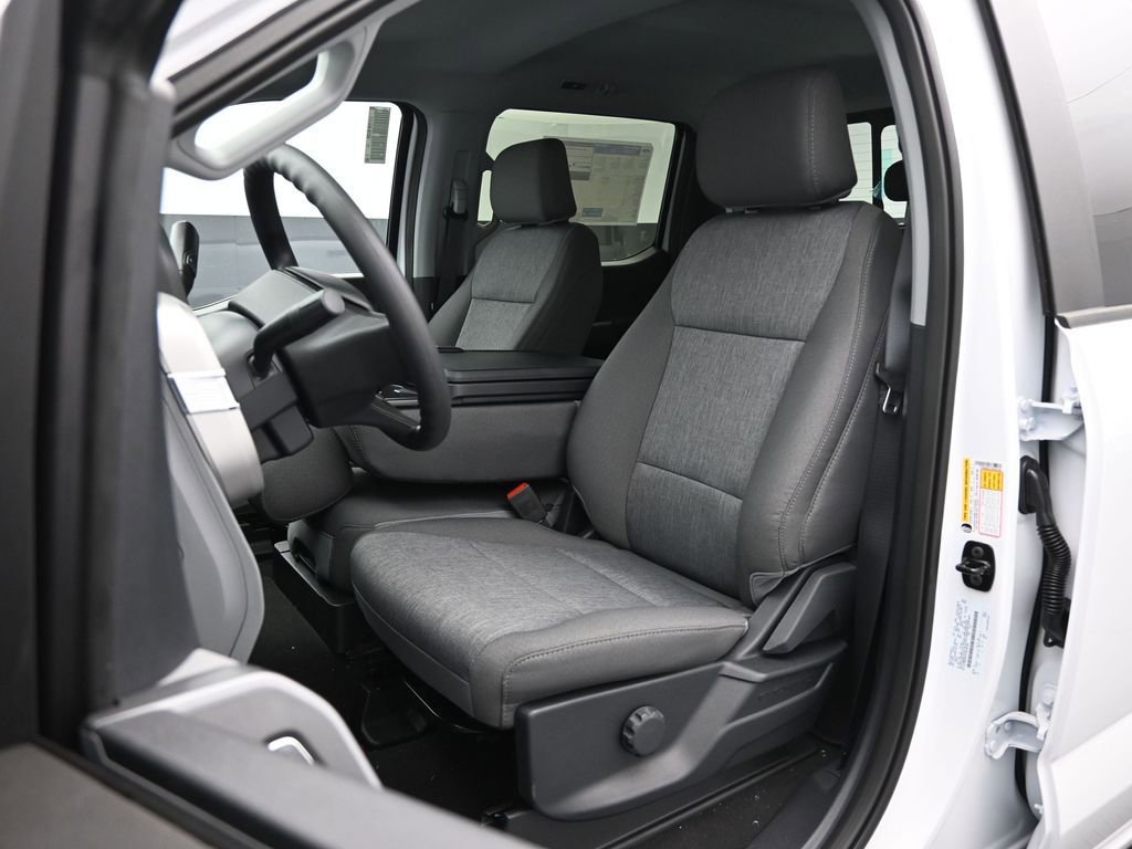 New 2026 Ford F350 XL w/ STX Appearance Package AWD/4WD image 8