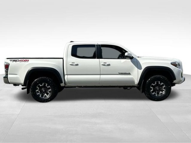 Certified 2023 Toyota Tacoma TRD Off-Road AWD/4WD image 6