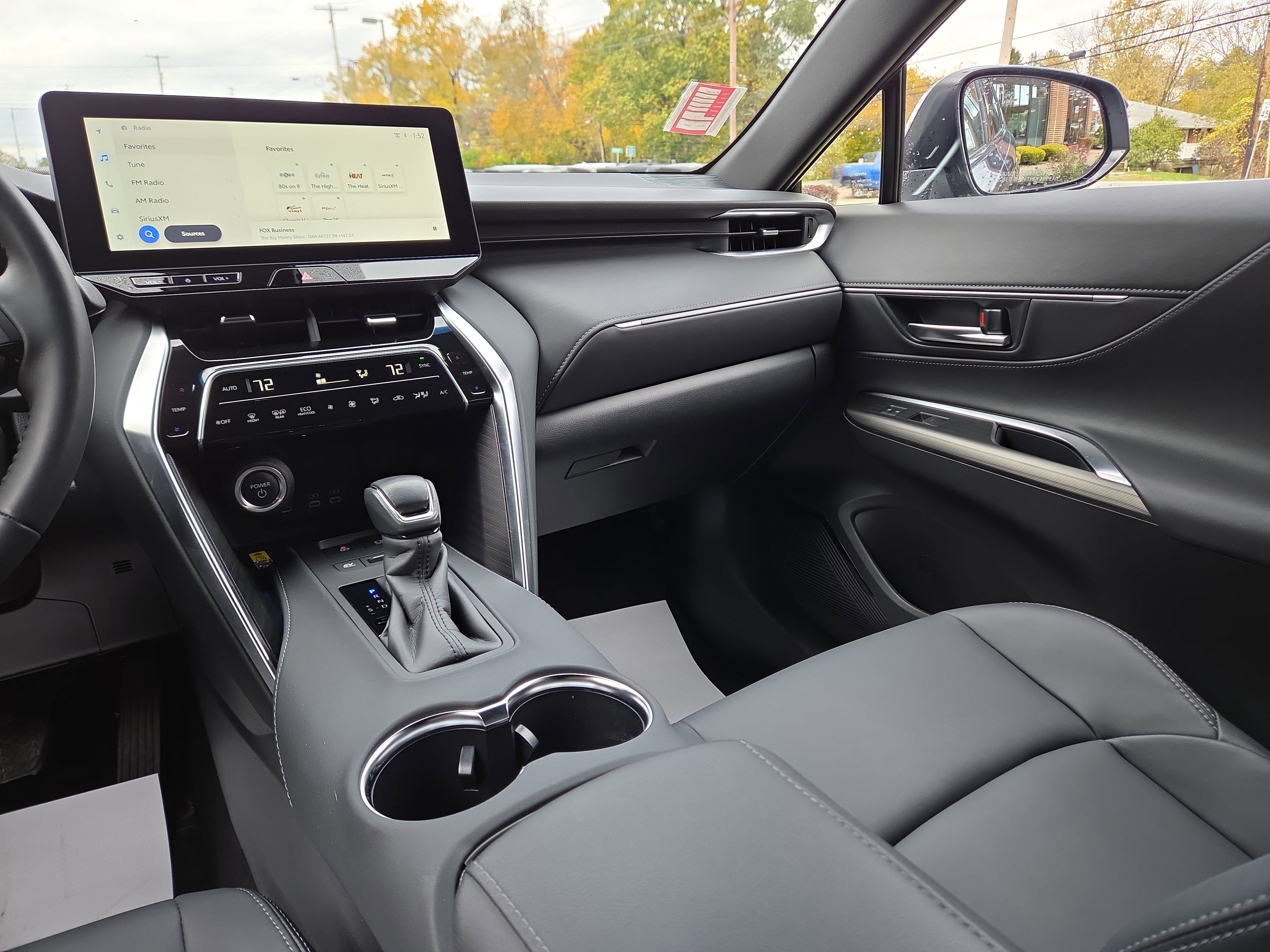 Used 2023 Toyota Venza XLE image 22