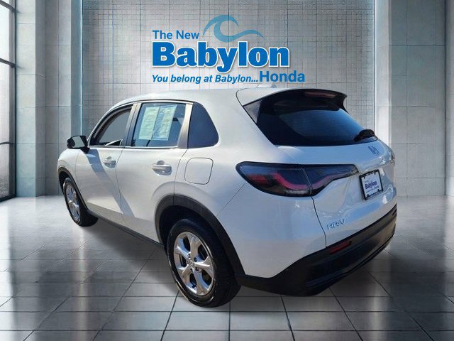 Used 2023 Honda HR-V LX image 3
