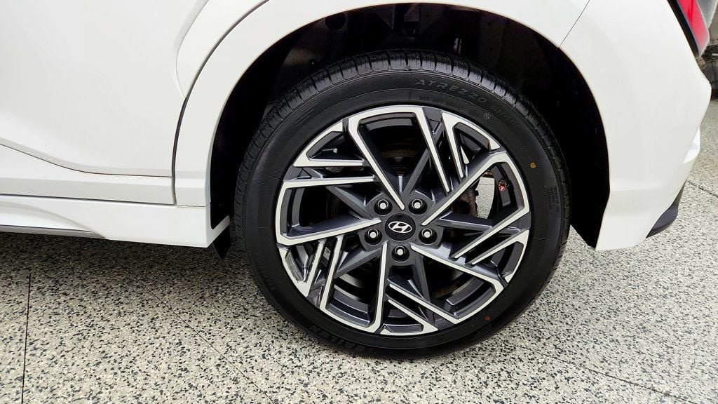 Used 2022 Hyundai Kona N Line AWD/4WD image 9