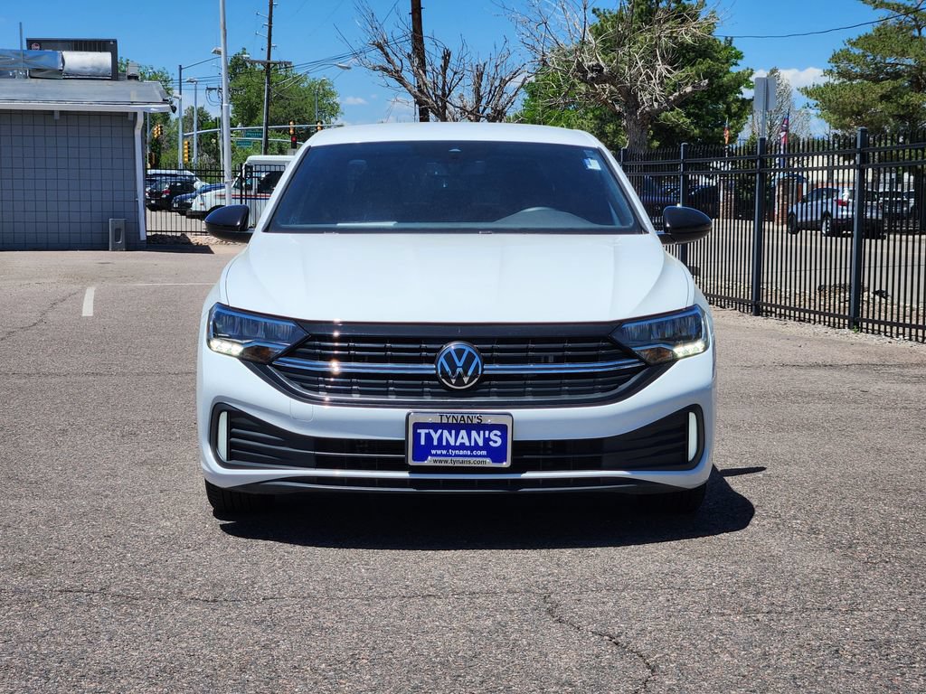 Used 2024 Volkswagen Jetta Sport FWD image 2