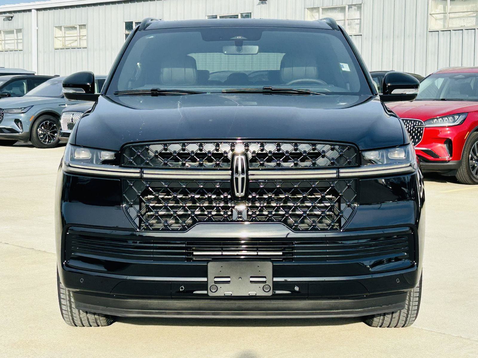 New 2026 Lincoln Navigator Reserve w/ Jet Appearance Package AWD/4WD image 50