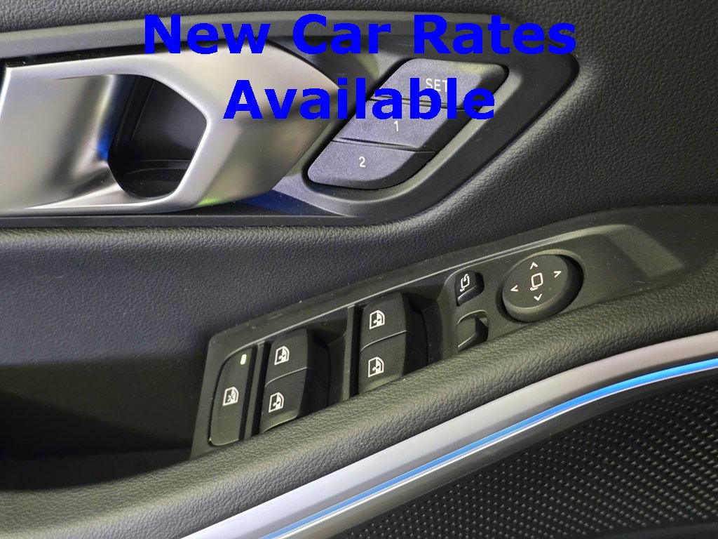 Used 2025 BMW 330i xDrive Sedan w/ M Sport Package image 9
