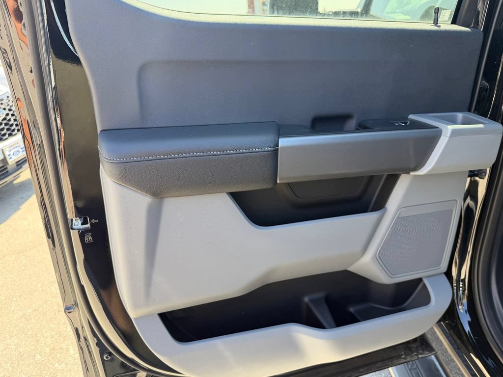 New 2026 Ford F250 XLT w/ FX4 Off-Road Package AWD/4WD image 19