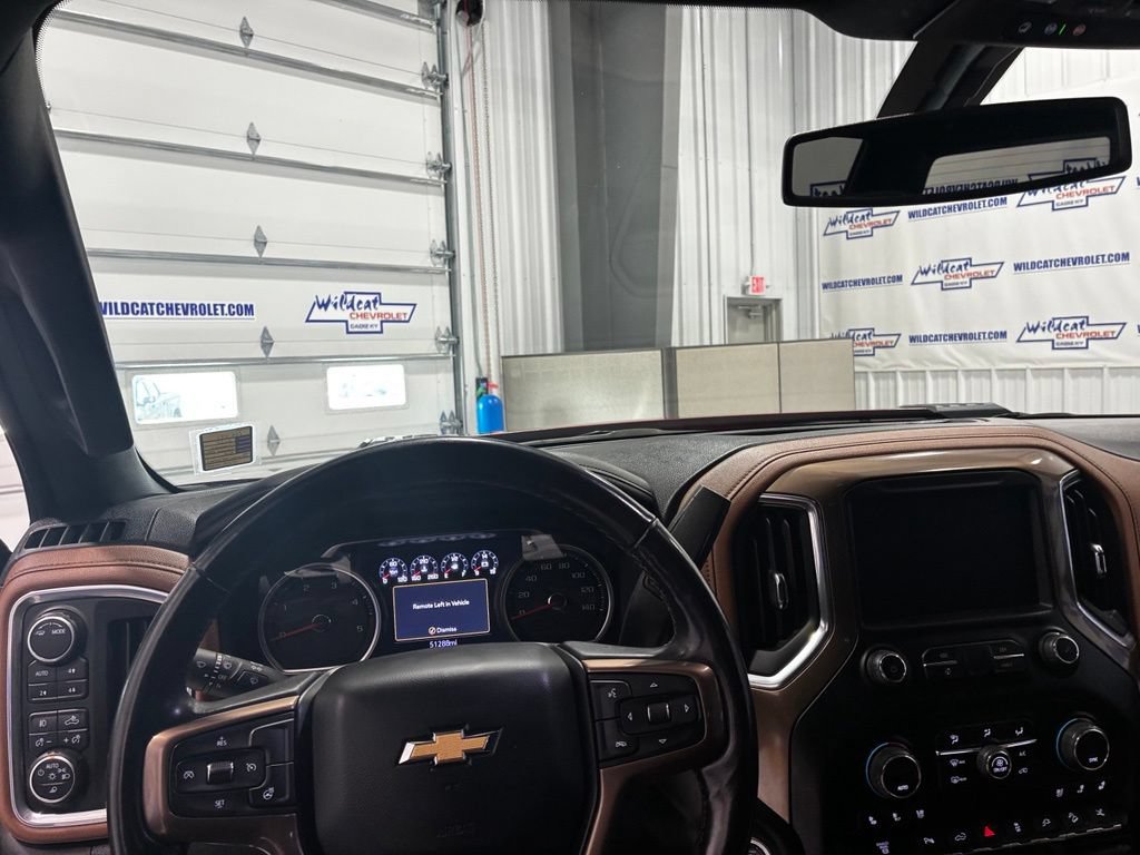 Used 2023 Chevrolet Silverado 3500 High Country AWD/4WD image 2