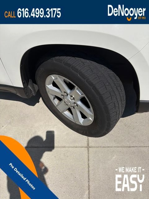 Used 2013 GMC Acadia SLE FWD image 13