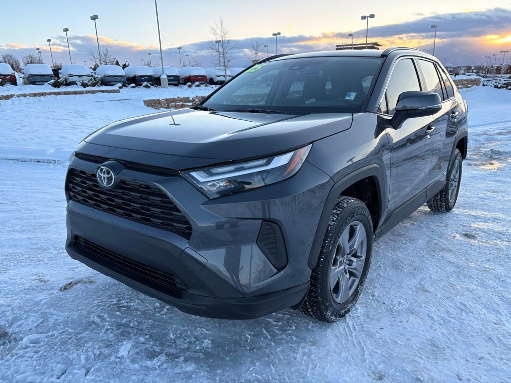 Used 2025 Toyota RAV4 XLE image 3