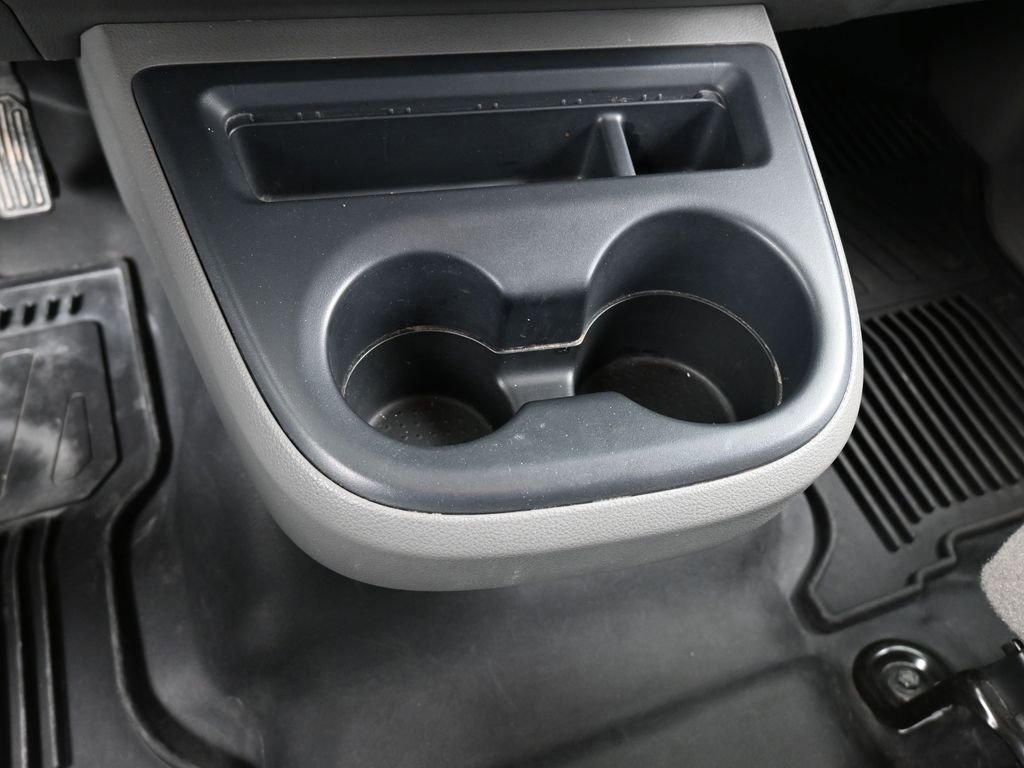 Used 2020 Nissan NV 1500 S image 25