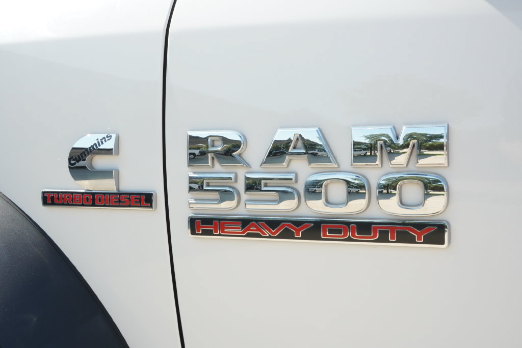 Used 2015 RAM 5500 SLT w/ Quick Order Package 29G SLT AWD/4WD image 9