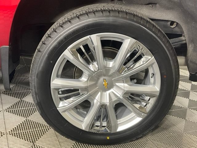 Used 2022 Chevrolet Silverado 1500 High Country w/ High Country Premium Package AWD/4WD image 42
