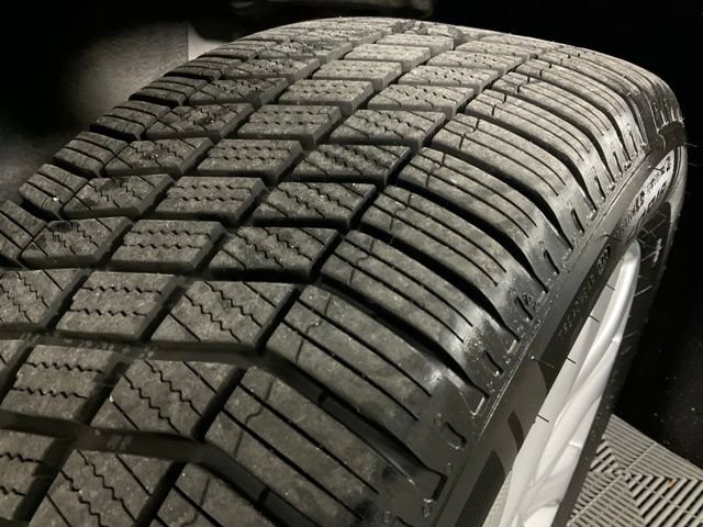 Used 2017 Buick Envision Premium AWD/4WD image 40