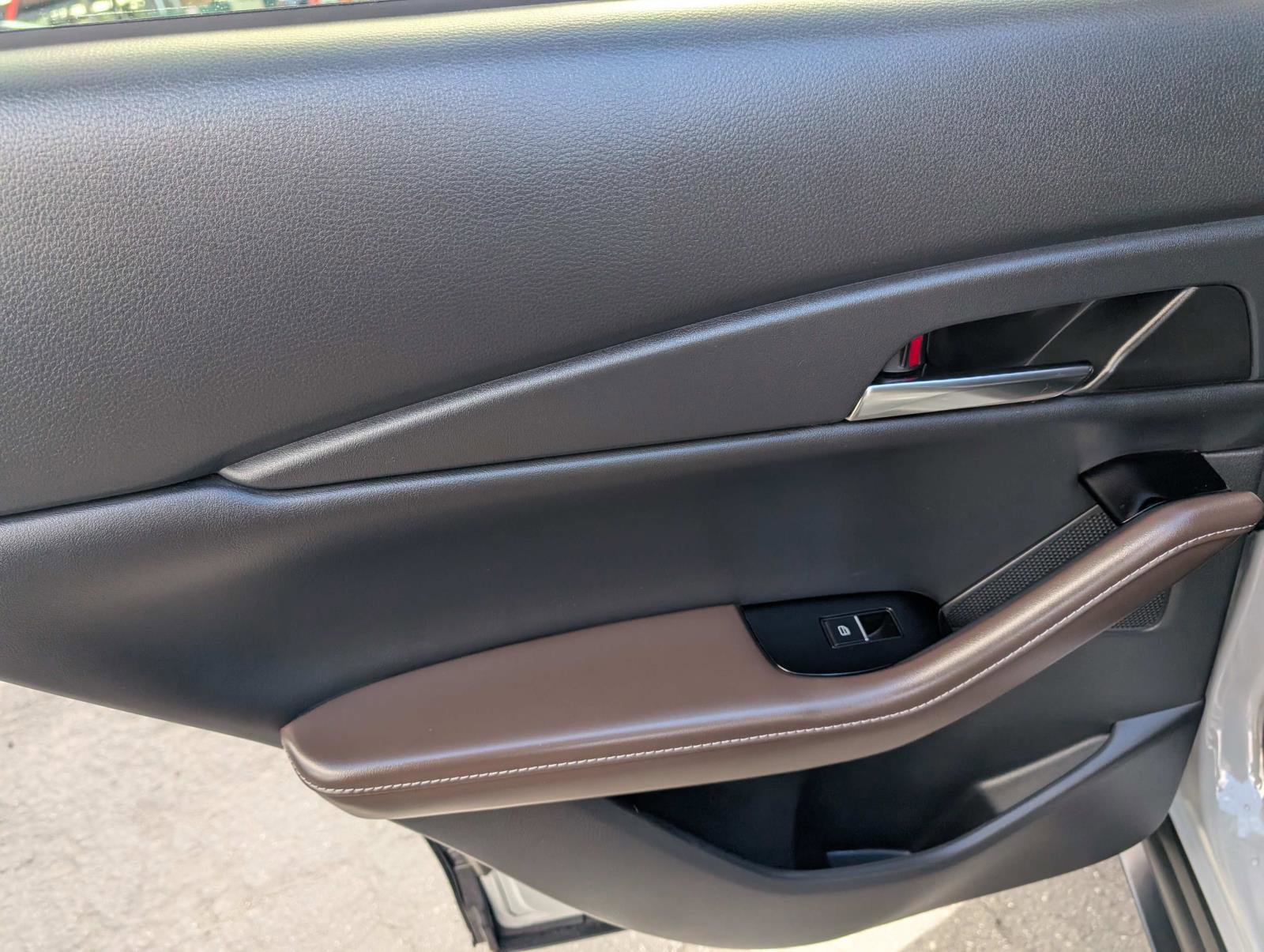 Certified 2025 MAZDA CX-30 2.5 Turbo w/ Premium Plus Pkg image 10