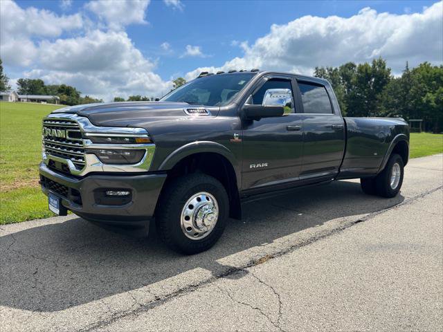 Certified 2025 RAM 3500 Longhorn AWD/4WD image 1