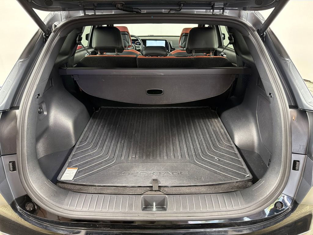 Used 2025 Kia Sportage SX Prestige image 20