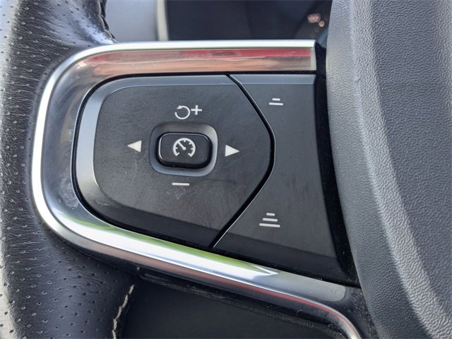 Used 2021 Volvo XC40 P8 Recharge w/ Advanced Package image 18