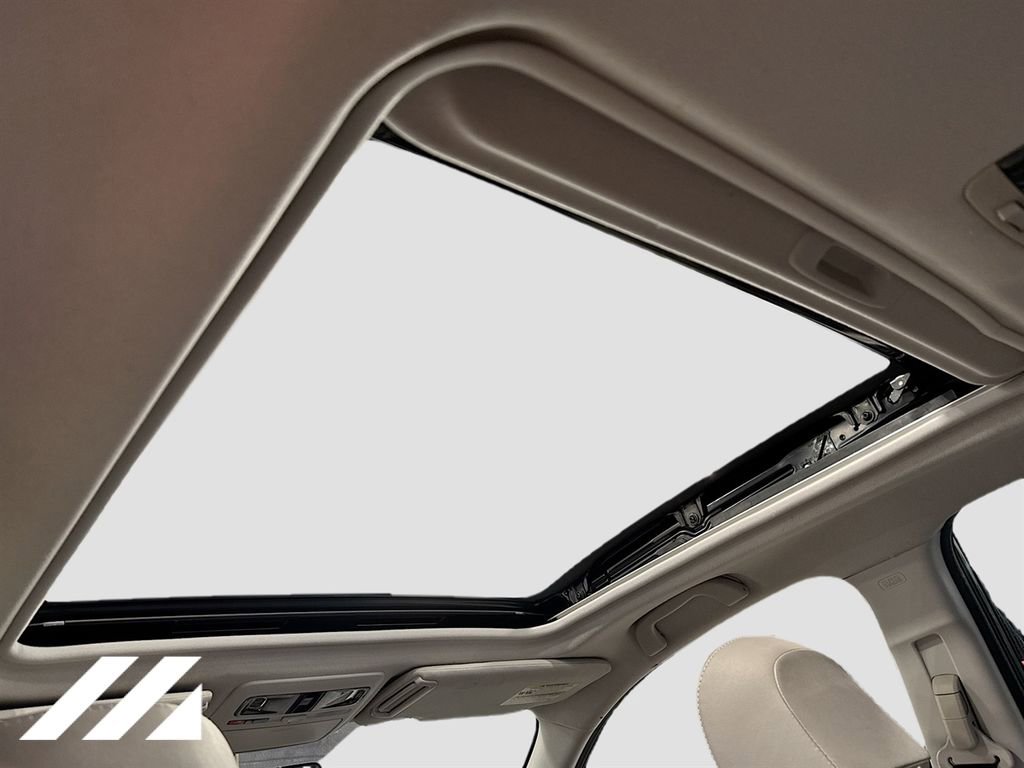 Used 2017 Subaru Forester 2.5i Limited w/ Popular Package #2 image 22