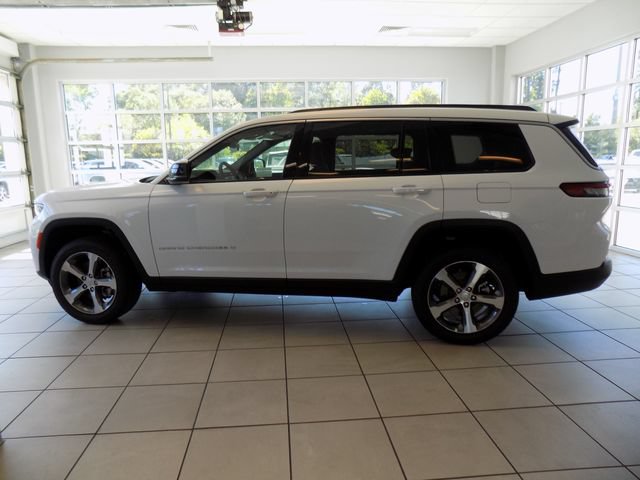 New 2026 Jeep Grand Cherokee L Limited w/ Trailer Tow Package RWD image 4